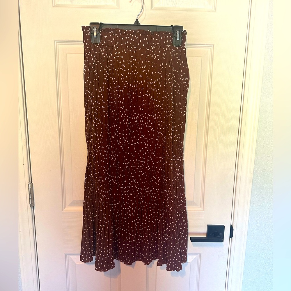 Rustic polka dot midi skirt